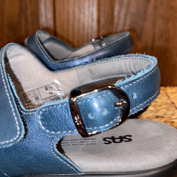 Nudu Navy SAS Leather Women’s Sandal Size 8.5 Narrow - Picture 9 of 16